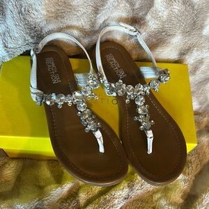 Kenneth Cole Reaction White and Brown Sandals with Crystal Embellishments